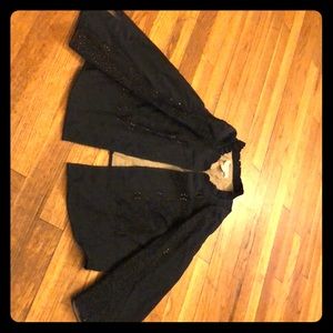 Black cropped jacket with appliqués